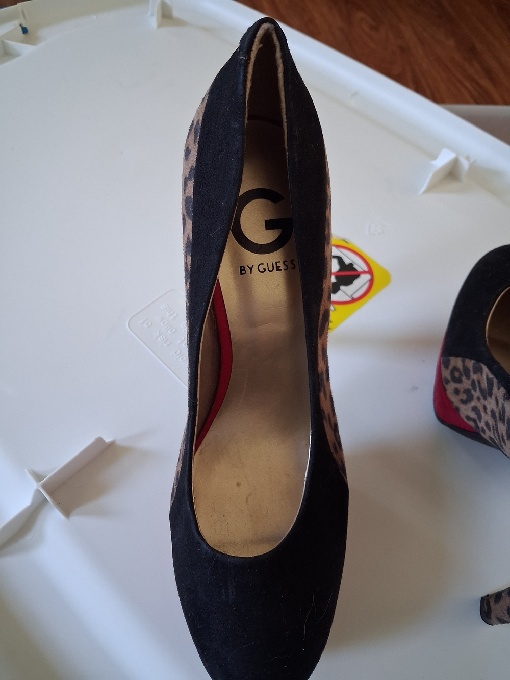 G by Guess Black & Leopard Print Women's Pump